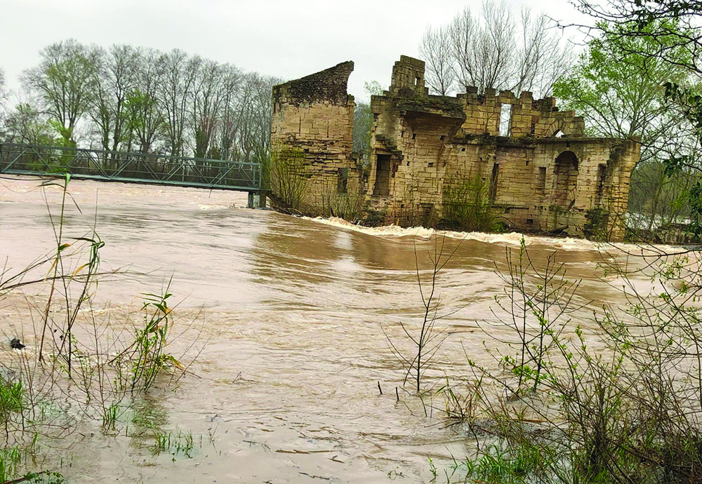 COLLECTE DE PHOTOS - LIVRE SUR LES INONDATIONS