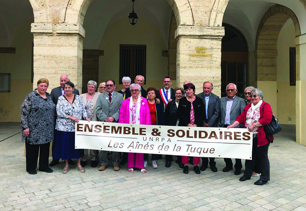 NOCES D’OR EN MAIRIE AVEC LE CLUB DES AÎNÉS DE LA TUQUE