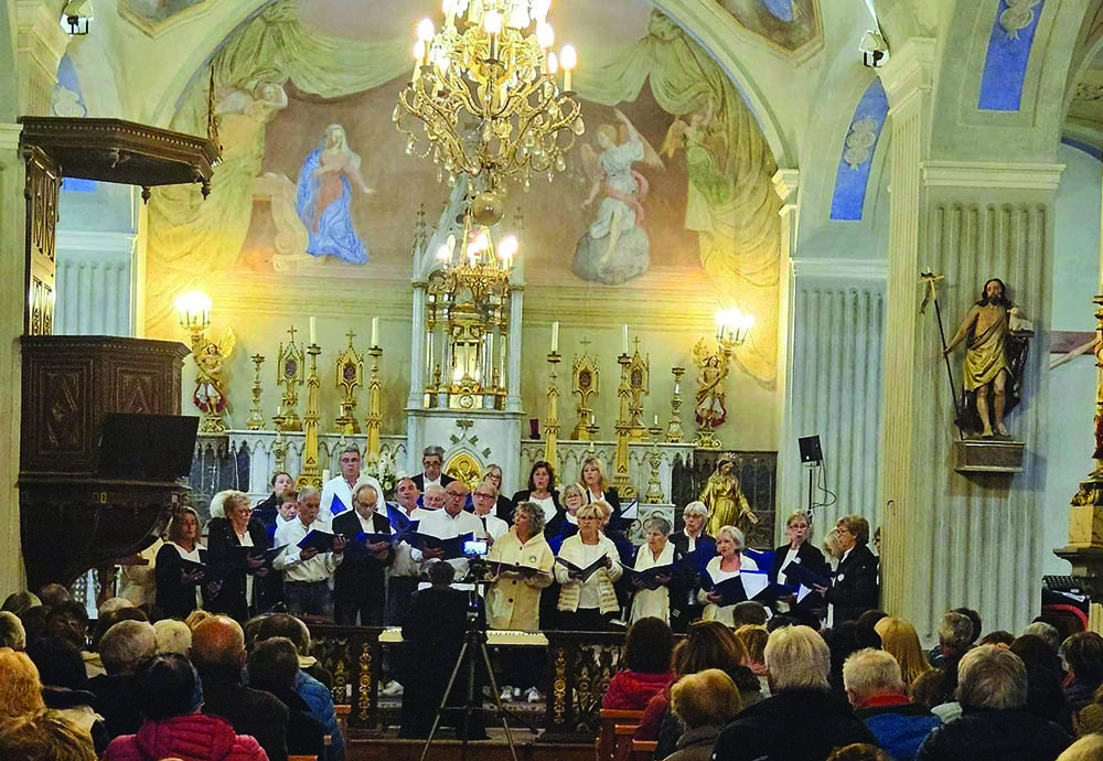 LES CHORISTES DE LA TUCARELLA ONT CHANTÉ À BESSANS