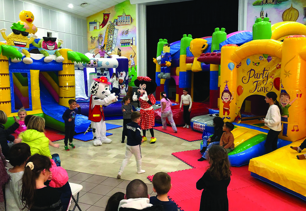 DES JEUX GONFLABLES POUR LES ENFANTS PENDANT LES VACANCES