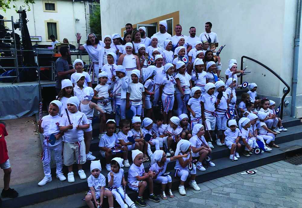 NOUVEAU SUCCÈS DE LA DANSE DU SOUFFLET POUR LE 14 JUILLET