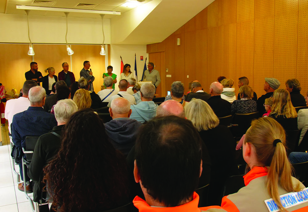 FORMIDABLE ACCUEIL DES NOUVEAUX HABITANTS EN MAIRIE