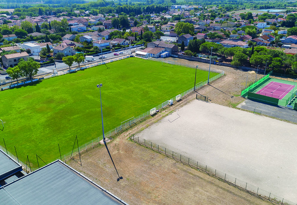 UNE STRUTURE PHOTOVOLTAÏQUE PRÈS DU STADE FRANCIS CASALTA