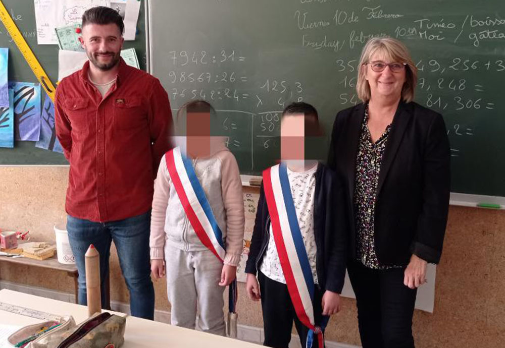 LES ÉLUS MUNICIPAUX À LA RENCONTRE DES ÉCOLIERS