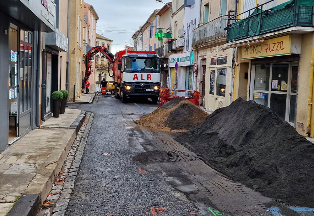 CENTRE-VILLE : LES PREMIERS TRAVAUX DANS LA GRAND’RUE