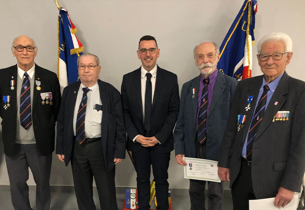 LES ADHÉRENTS DE L’UNION DES COMBATTANTS EN ASSEMBLÉE
