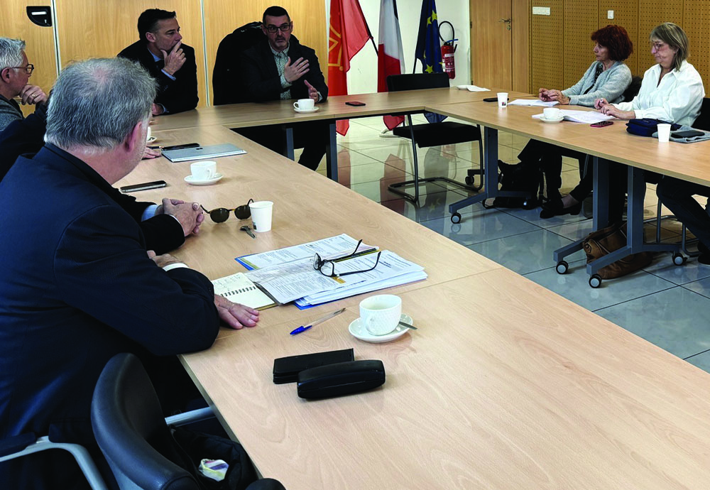 VISITE REUSSIE DU PRESIDENT DE L'AGGLOMERATION A BESSAN